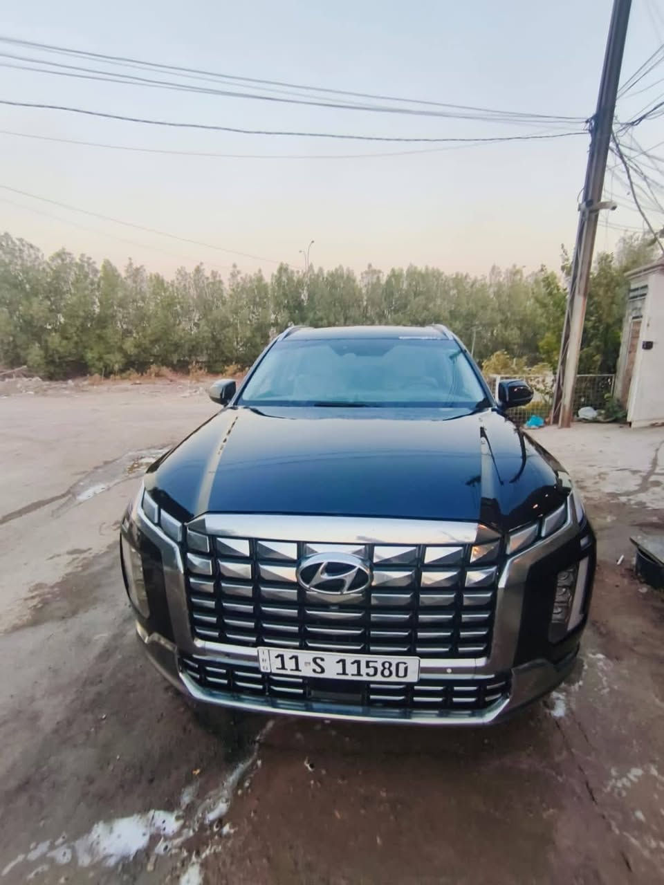 🚘🔥 للبيع فقط Hyundai Palisade 2023 – Calligraphy AWD 🔥🚘
⭐ سيارة فخمة وعائلية بمواصفات عالية جداً

🔹 الموديل: 2023
🔹 الفئة: Calligraphy
🔹 الدفع: رباعي AWD 4×4
🔹 النوع: Hyundai Palisade
🔹 المحرك: [3800]
🔹 الممشى: [اكتب 27000]
🔹 اللون الخارجي: [نيلي]
🔹 الداخلية: [ابيض]

✨ أبرز المواصفات:
✅ فتحة سقف بانوراما
✅ جلد فاخر
✅ مقاعد كهربائية
✅ تبريد وتسخين المقاعد
✅ شاشات ومواصفات ترفيه متكاملة
✅ كاميرات 360°
✅ حساسات أمامية وخلفية
✅ أنظمة أمان ومساعدة للسائق
✅ تشغيل بصمة/دخول ذكي
✅ دفع رباعي AWD
✅ مواصفات Calligraphy الكاملة

📋 حالة السيارة: [ما مبدل شي صبغ نص جاملغ السياق فقط ]

💰 السعر: [275]
📍 الموقع: [بغداد/الدورة]
📞 للتواصل: [***********]

🔥 سيارة نظيفة وفخمة، مناسبة للعائلة والسفر، والبيع للجادين فقط.

📸 الفحص متاح حسب الاتفاق، وأهلاً وسهلاً بالجادين.

