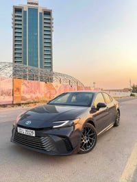 كامري SE • ٢٠٢٥ • ٢٠٠٠٠ ميل