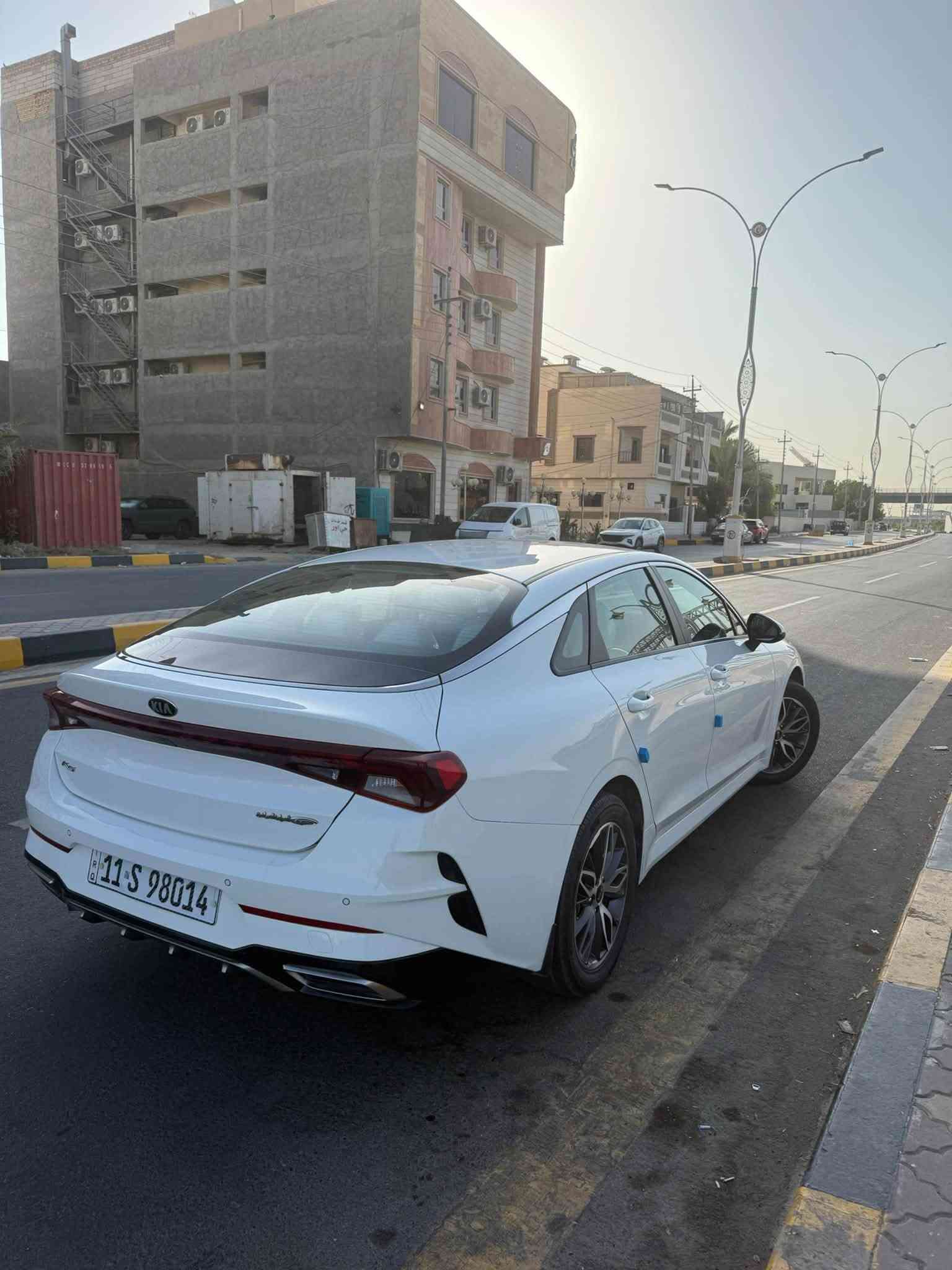 السلام عليكم 

كيا K5 خليجي موديل 2021 مكفوله كفاله عامه رقم بغداد محرك 2000 ماشيه 89 مكان السياره في الناصرية السعر 185$ 
التواصل على الرقم ***********
