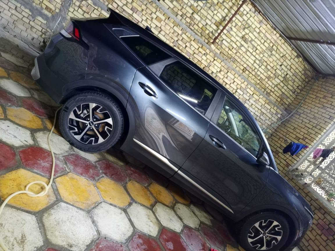 سلام عليكم كيا سبورتج للبيع موديل 2023 فول مواصفات عده الفتحه صوره الحادث موضحه بل تصوير  الرقم بغداد تحويل ثاني يوم السياره لبيبر واحد ويرباك فقط ستيرن سياره خير من الله دخم تاير جديد التوصل عل رقم ***********

