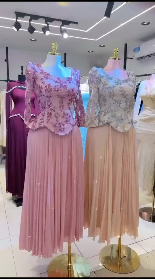 ملابس