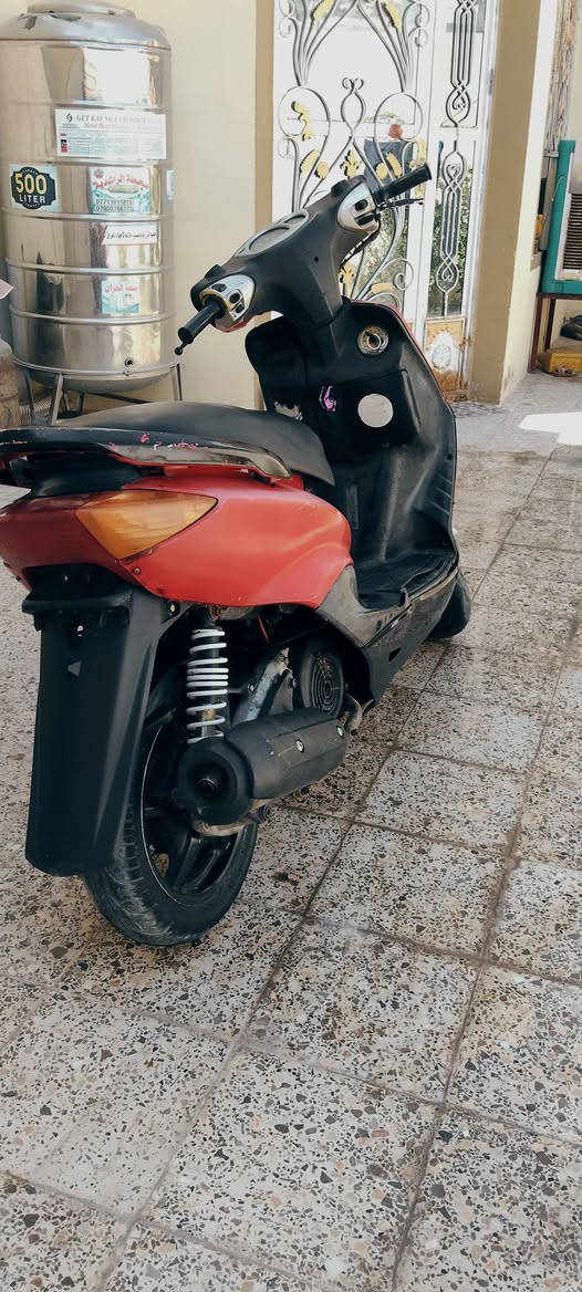 سكنس للبيع مكينه جديده ما بيه اي نص بس استاند تعليك موجود بس ناقصه شفت مالته كهربائيات كله شغاله كفراتها بلاديه ما بدله كله رقم واحد رايده 450 بيه مجال رقم ***********
