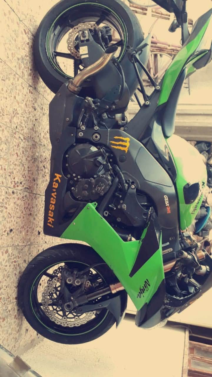للبيع كاوساكي zx10r  موديل ٢٠٠٩ دراجه واكفه مكينه مامفتوحه نقصها عقل وعينه وأقراص دراجه صورها من جانت تشتغل موجوده مكاني بصره وأراقها موحوده مال دخوليه ولكمرك سعرها ٢٠ قفل  شراي هذه رقمي ويدلل ***********
