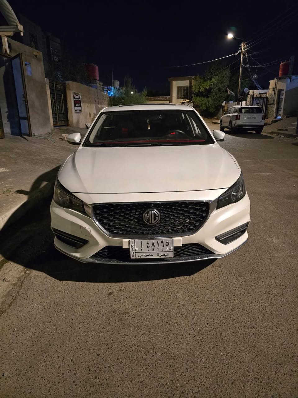 للبيع ام جي فايف فول مواصفات 
رقم بصرة تحويل مباشر 
السيارة بعدها بضمان الشركة 
كفالة كير محرك بدي بي فقط بارد 
محرك ١٥٠٠ تيربو 
السعر ١٠٥ بي مجال 
العنوان البصرة / شط العرب 
رقم الهاتف 
*********** البصرة, العراق
