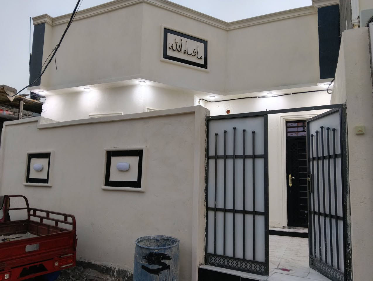 يالله بسم الله الرحمن الرحيم يتوفر لدينا منزل 🏠 جاهز السكن مرتب وجميل مساحه البيت 130 متر نوع العقار طابو زراعي المكان البصره ابو الخصيب ابو كوصره السعر 58بي مجال الشراي استفسار ***********
