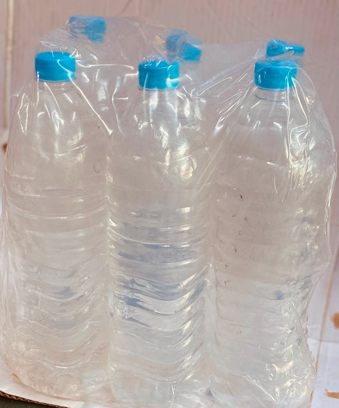 السلام عليكم 
يتوفر ماء مقطر في محل ابو سجاد الابراهيمي الفرع الاول 
كافه الاوان الخضر والازرق والاحمر والابيض الصفر الاملاح 
يوجد جمله ومفرد 
للستفسار     ***********
