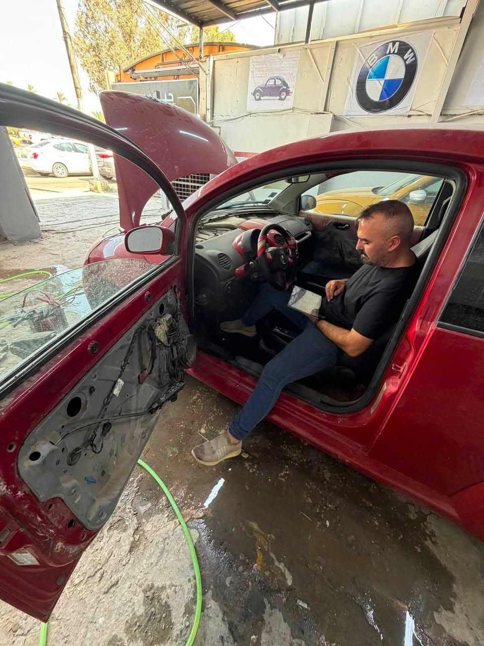 السلام عليكم 

خدمات جيرمن تك 

فيتر حداد صدر كهربائي مركز متكامل ان شاءالله 

فحص بالجهاز تخصيص الأعطال 

احمد الكهربائي 
***********
العنوان خدمي السيدية مقابيل مجمع النخيل 

أوقات الدوام من الساعه 8صباحاً الى 6مسائاً
@الجميع
@إشارة
