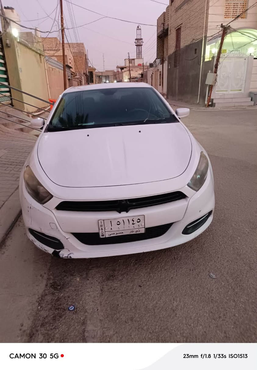 . دوج دارت 2016 
محرك 2400  تبريد ❄️ 
نقصها بس حدادية وحجر صالنصة 
رقمها ذي قار 
مكانها النجف 
الاتصال ***********
