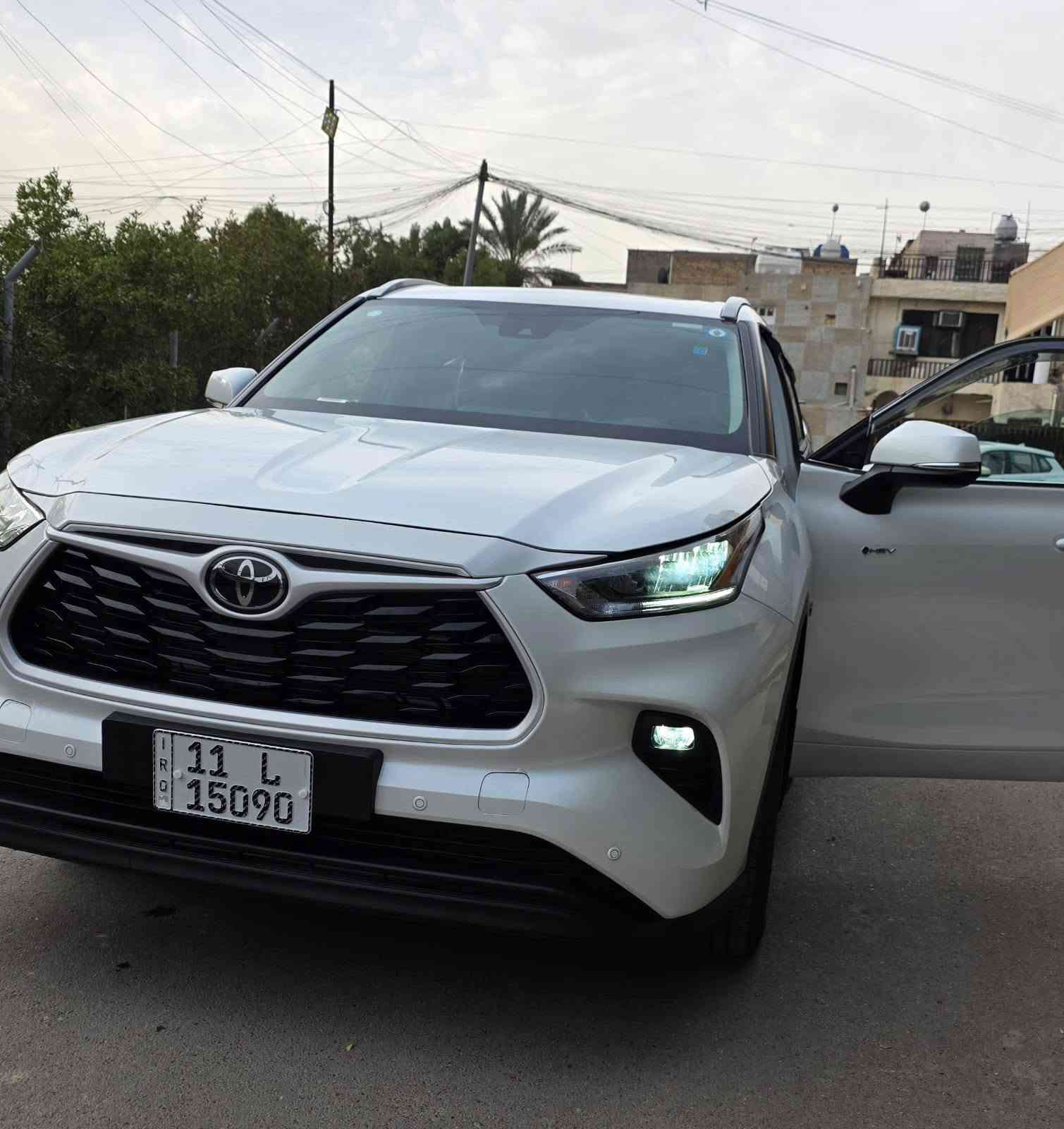 هايلاندر 2025 خليجي وارد عبداللطيف جميل GLE ماشيه ٥٠٠٠ وكسور وقابل للزياده محرك 2500 سعر ٦٢ مليون للتواصل *********** #هايلاندر #تويوتا
