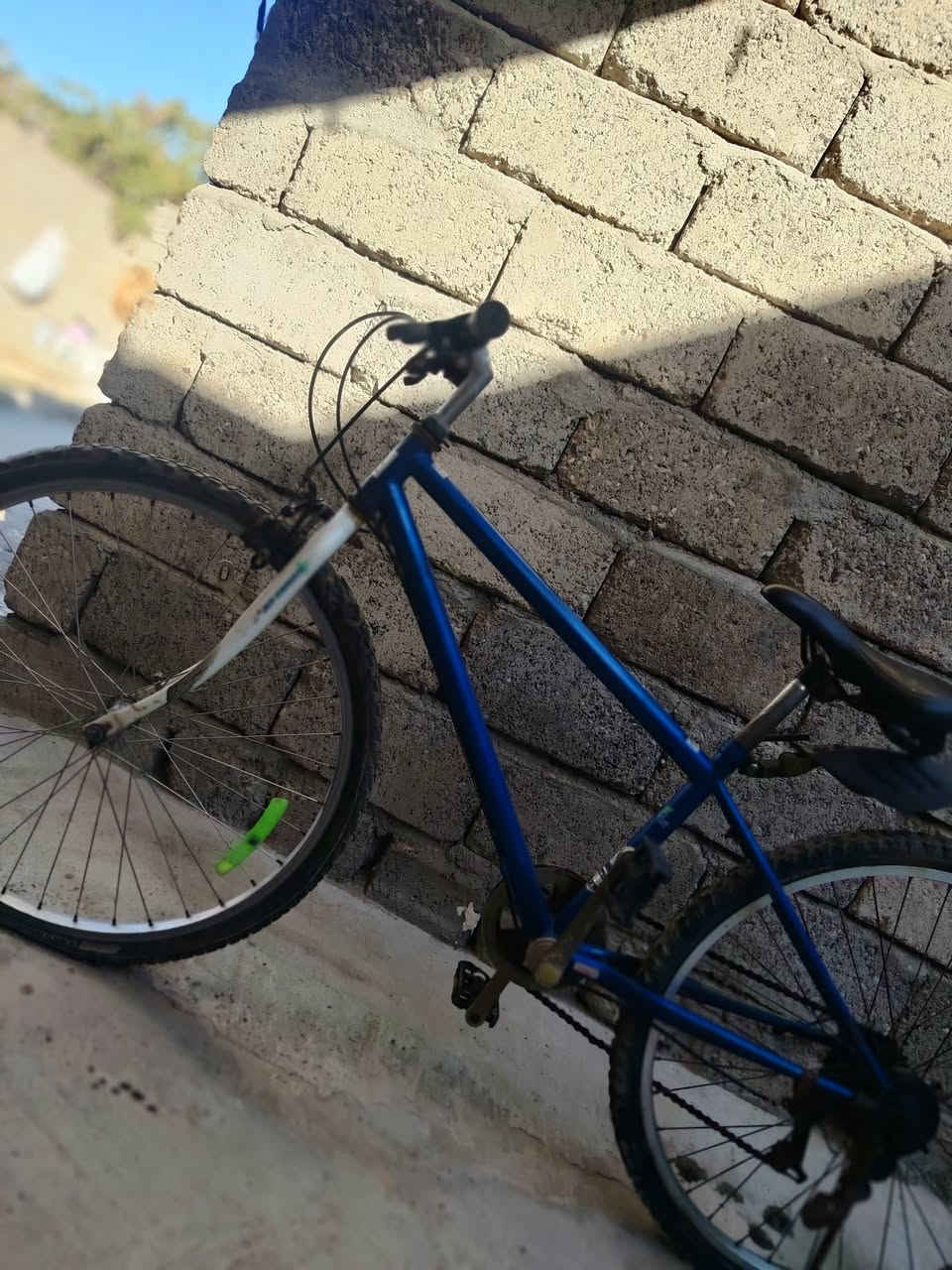 للبيع كلشي شغال بس تواير تعبانه ويعوزهن نفخ سعرو20
***********
