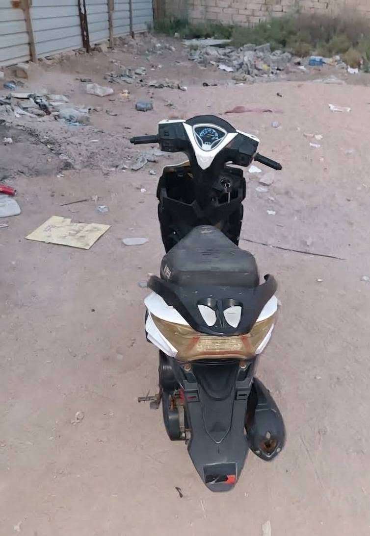 دراجه كامله نكرة سلف سرعتها 120  سعرها 400 وبيها مجال قليل مكان بصره ابو الخصيب ***********
