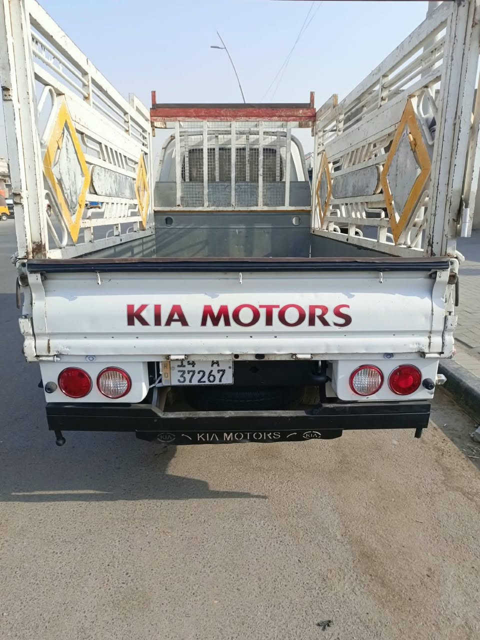 كيا بنكو مكفولة موديل ١٩ رقم بصره بسم ابن عمي انكليزي مكفولة كير مكينه حدادة تبريد شاصي رقم شاصي مكفولات التاير الورة محور ١٤فحل تخم تاير السعر على الخاص تبريد تدفئة السيارة جاهزة على الاخير رقم راعي السيارة ***********مكان بصره
