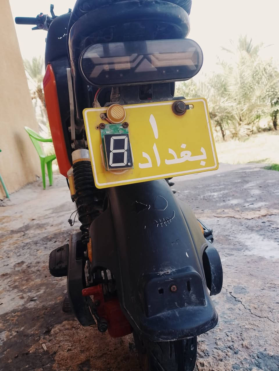سلام عليكم 
دراجه للبيع R9نضيفه بطارياتهه شويه تعبانات وشاحنتهه موجوده  ويرادلهه تعديلات بسيطه السعر 275قفل مكاني بغداد المحموديه الرقم *********** وبي واتساب
