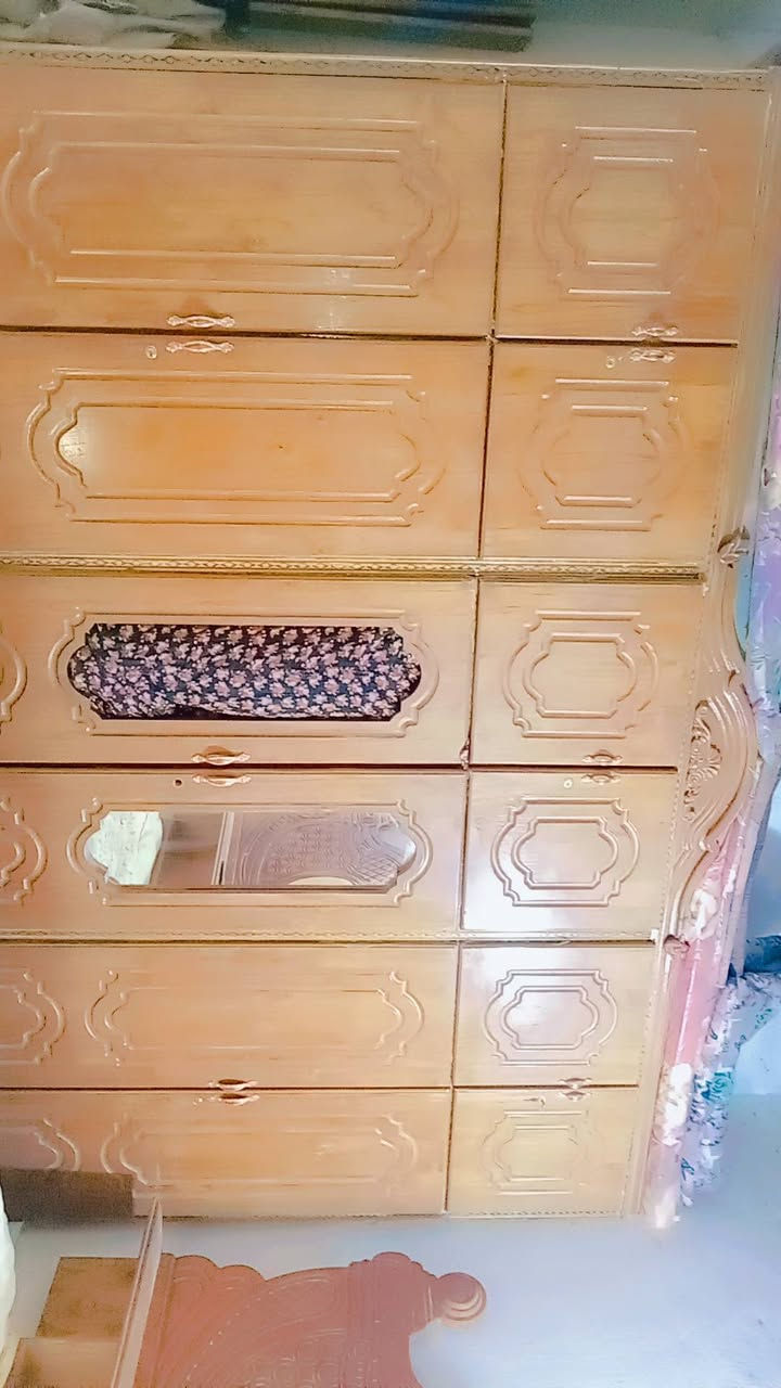 غرفة نوم للبيع ***********
