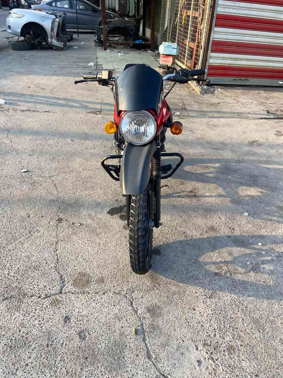 دراجه بوكسر 23 نضيفه حيل مكينه مكفوله اوراقه كامله
سعره 1400 بيه مجال شي بصيط حك جيه
رقم ***********

