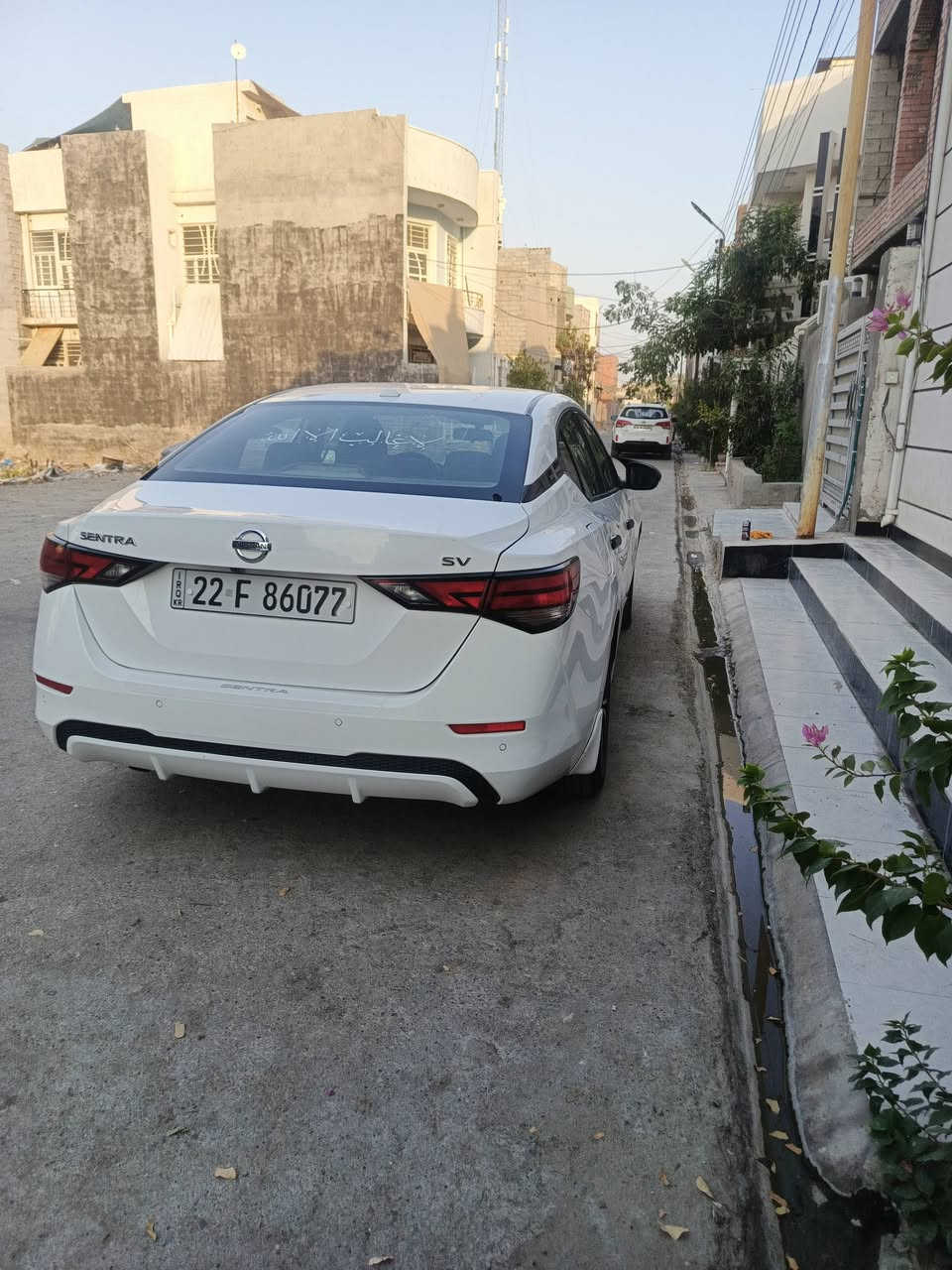 🚗 للبيع | نيسان سنترا 2021 SV وارد أمريكي
✅ الموديل: 2021 SV
✅ الممشى: 228  ألف كم
✅ المحرك: ممتاز
✅ الكير: ممتاز
✅ الشاصي: سليم
✅ السيارة استخدام يومي وما تحتاج أي صرف ميكانيكي.
المواصفات: Sv
شاشة
كاميرا خلفية
تشغيل بصمة
مثبت سرعة
تشغيل عن بعد
نقاط عمياء
توقف ذاتي امامي خلفي
للتوضيح بكل أمانة:
باب خلف السائق مبدل+ الجاملغ
توجد بعض القطع مصبوغة وسمكرة خفيفة.
الأيربكات الجانبية فقط مفتوحة
السيارة نظيفة وسعرها مناسب مقارنة بالسوق، وما عندي أي مانع من الفحص بأي مكان تختاره .
💰 السعر: 115 (قابل للتفاوض بالمعقول بعد المعاينة).
📍الموقع: بعقوبة – ديالى
📞 للمراسلة أو الاتصال على الواتس .
***********

