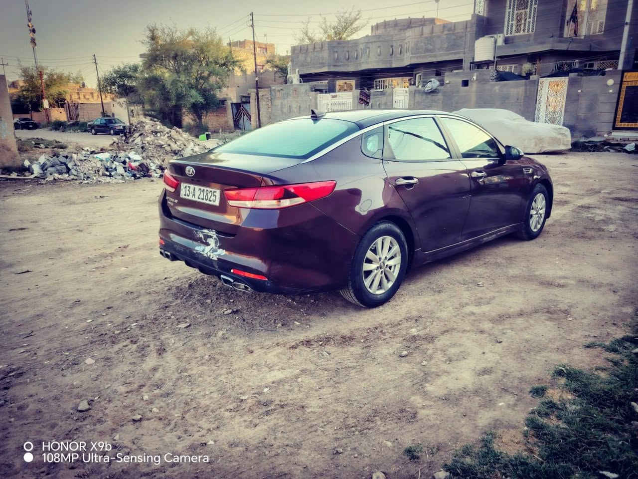 للبيع كيا أوبتيما 2017 وارد أمريكي 🚘
ماشيه 117الف 
🔹 ضربة فقط خشم البنيد على اثرها مبدل
🔹 بدون دواخل
🔹 صبغ مقدار شبر
 الباب الخلفي بيه طخه بسيطه
🔹 الكير ومكينه شرط
🔹 تخم تاير
🔹 أرضية جلد
🔹 السيارة استخدام شخصي ونظيفة
🔷 العنوان ذي قار قضاء الرفاعي 
📍 الفحص للجادين
💰 السعر:[125$]
📞 للتواصل: [*********** 
*********** ]
