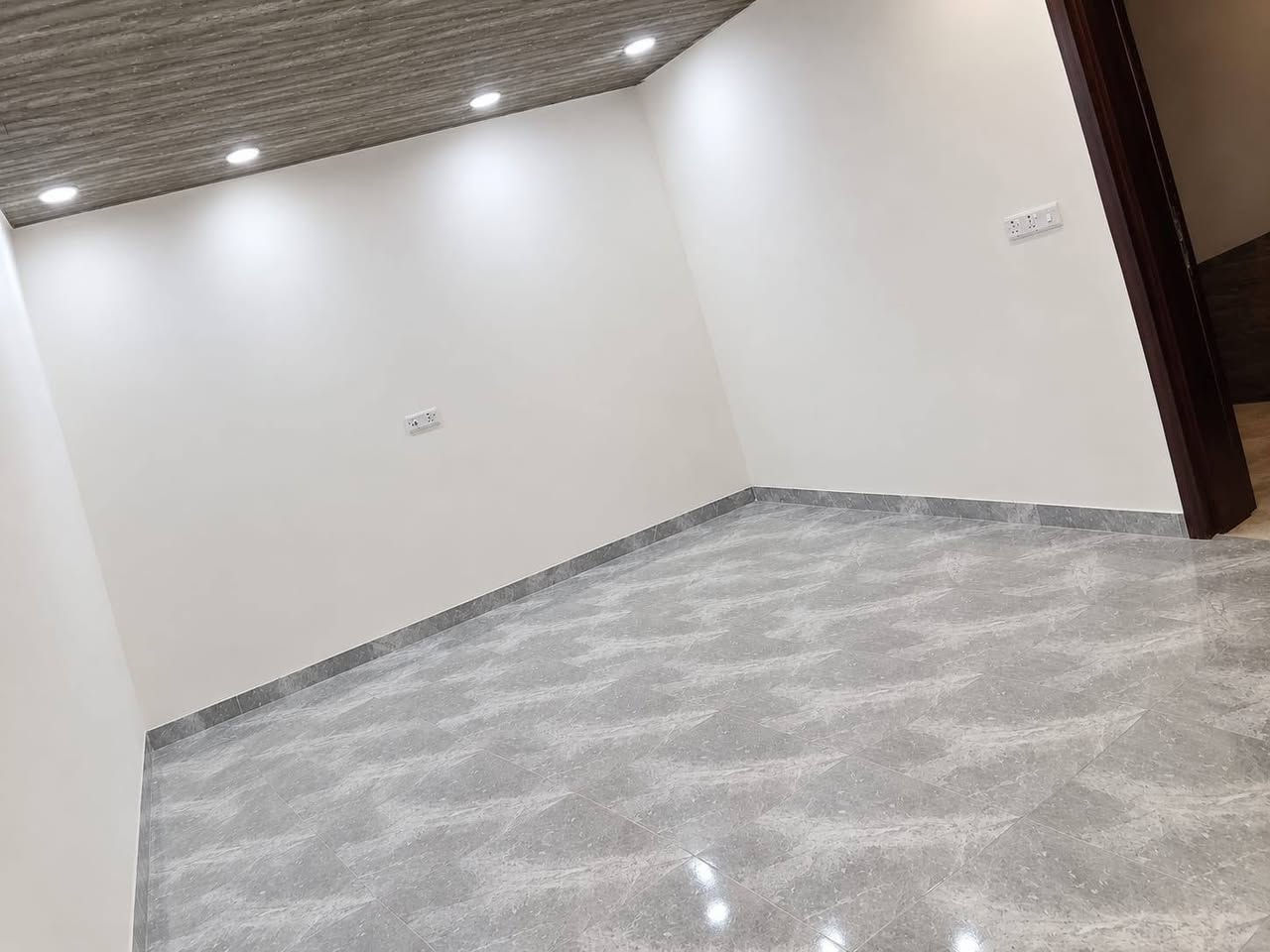 كاطون ابو رباح • ٢٠٠م • طابو