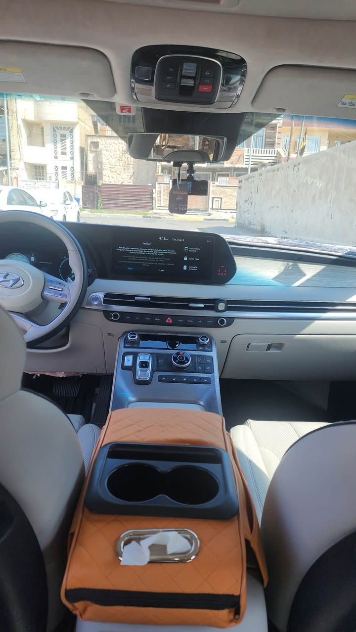 Hyundai palisade 2024 calligraphy 
بدون قطرة صبغ او تبديل او بارد 

جديدة جدا 

تبديل دعامية امامية نفس اللون  ( سيارة اخت الكلين تايتل ) 

ماشية 24 الف بعدها بتايرات شركة دخول جديد 

رقم بغداد شهداء 

اعلى فئة قفلة البلسايد 

مكاني بغداد الشعب 
ب 310 
***********
