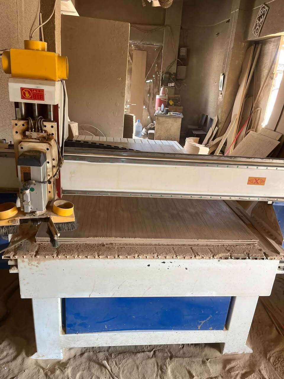 مكينة Cnc للبيع في صناعية حمدان / البصرة قياس 122X244 سبندل 6.4 سيرفو تبريد هواء للراغبين الاتصال على ***********
