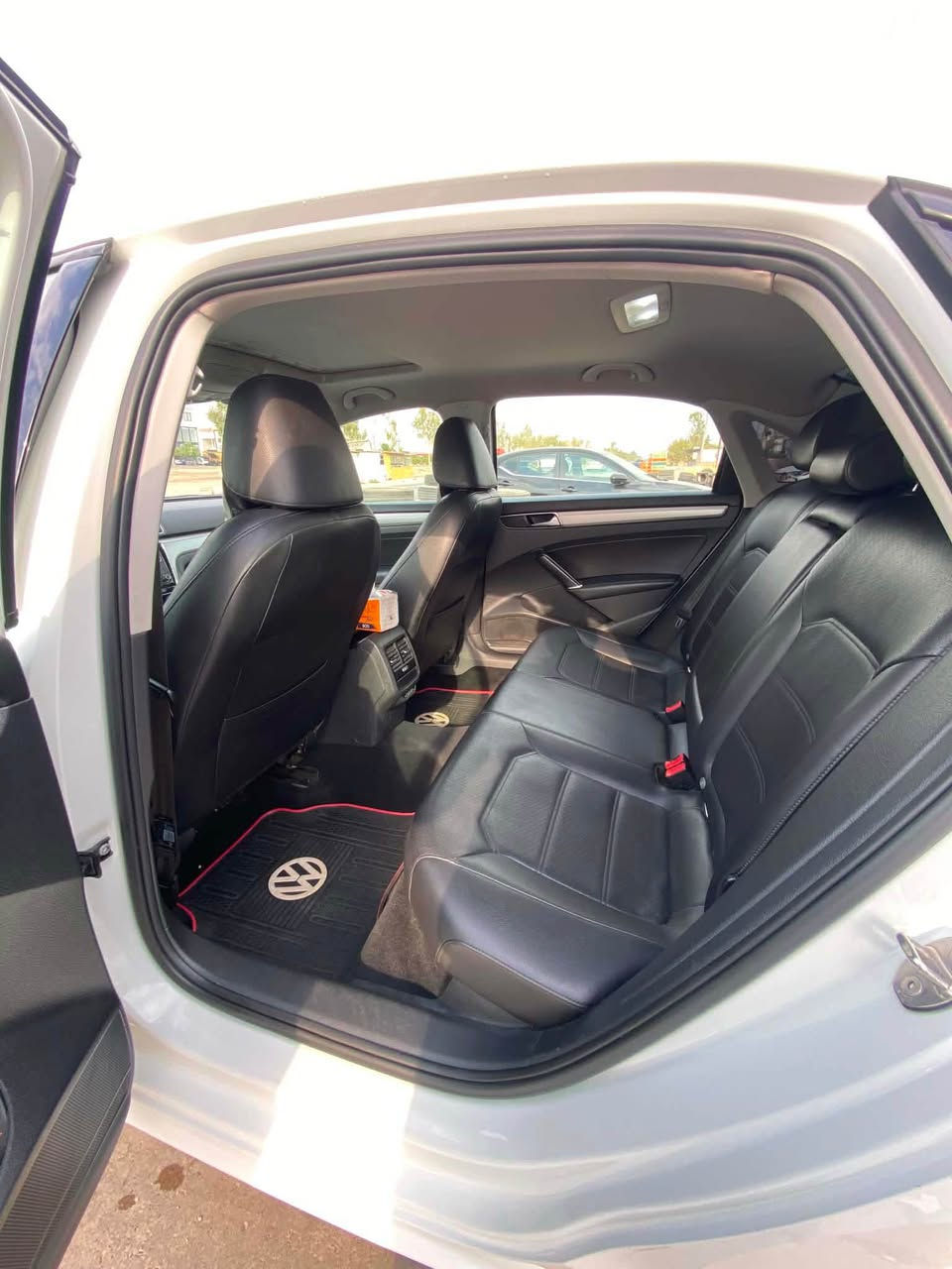 Volkswagen passat 2019 clin title 
Slayt. Basma kushin jld kushin karabi  full muasafata be boyax be goran be da3m tanya handek sardakuty haya qapagh makina krawatawa balam bashart 
Nawnishan hawler 
*********** Singapore
