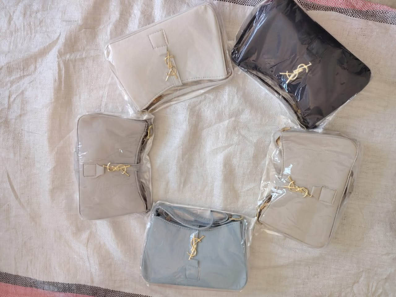 بخصوص هذاهلا بنوتات 💕✨
سويتلكم عرض كلش حلو على الجنط 👜😍
الجنطة بس 3 الاف 🔥
🔸 أقل طلب: 5 قطع

للطلب والاستفسار 📲
***********
