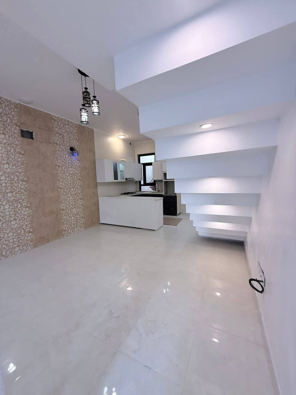 مطلوب الاسكان 55 مليون تسديد الشهري 280
🏡 للبيع – دار سكني في النجف / حي النداء
نهاية شارع غالب الميالي قرب اسواق بابا اشتريلي
فرصة مميزة للسكن أو الاستثمار في موقع هادئ ومطلوب.
📍 الموقع: النجف الأشرف – حي النداء
🏠 الدار: طابق واحد
✨ تصميم حديث وتشطيب مرتب
🛏️ عدد الغرف: (1)
📐 المساحة: (100متر )
💰 السعر: (58) قابل للتفاوض

✔️ قريب من الخدمات والمدارس والأسواق
✔️ منطقة سكنية ممتازة
      الكفيل يتغير
📞 للاستفسار والمعاينة: ***********

