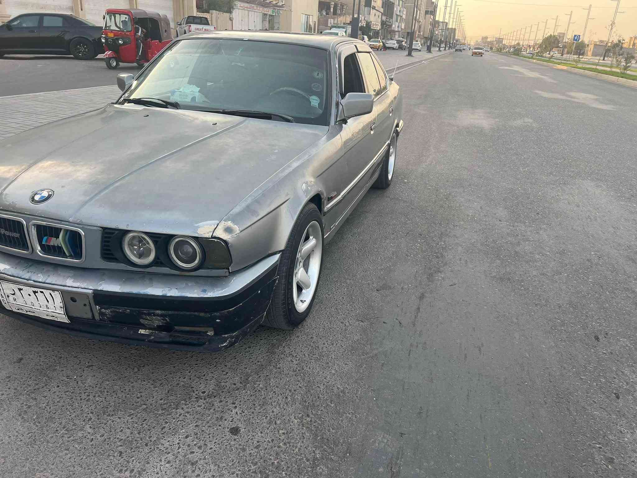 السلام عليكم BMW 520 مسكر عدل كير عادي موديل 89 رقم بغداد بسمي تحويل ثاني يوم تخم تاير حداده تبريد فقط بي ليك كهربائيات شغاله السعر 35 وبيه مجال قليل مكاني البصره
***********
