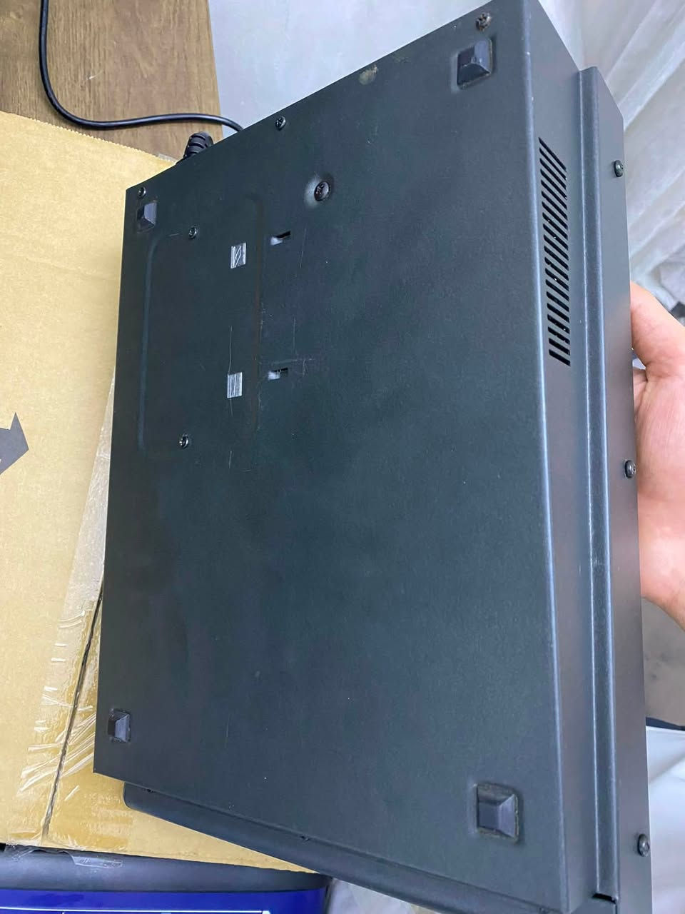ميكسر  behringer   للبيع
نظيف  و بشرط   و ممفتوح   
100 الف  قفل 🔒 
مكان اربيل 
توصيل موجود لكل محافظات 
*********** واتس اب
