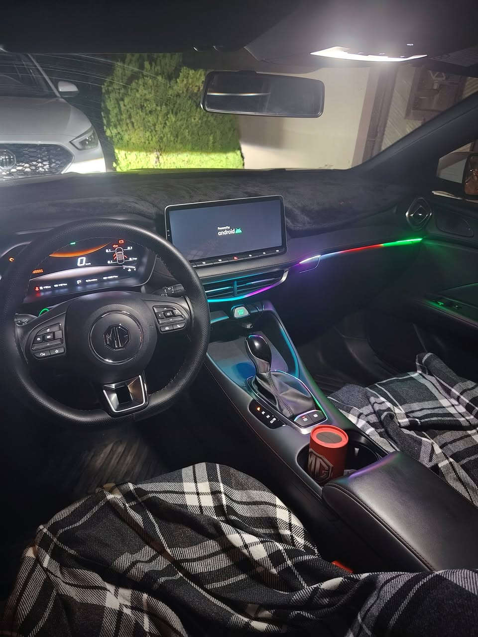 بەناوی خوای گەورە
mg gt 2025 بۆیاخ تەنک

22هەزار ڕۆشتوه فول مواسەفاتە 

یەک پەڵە pdr بچوکی هەیە لە دەرگای دوای سایەق هەیە لەگەڵ شوختێک دیار نیە 

دەعامیەکانی و دۆسەکانی ppf کراوە 

شاشە ئەندرۆید و لیدی داشبڵ و گاعی سەر دۆسەی بۆ دانراوە زۆر جوانە سەیارەکە 

لە سلێمانیە 

***********
