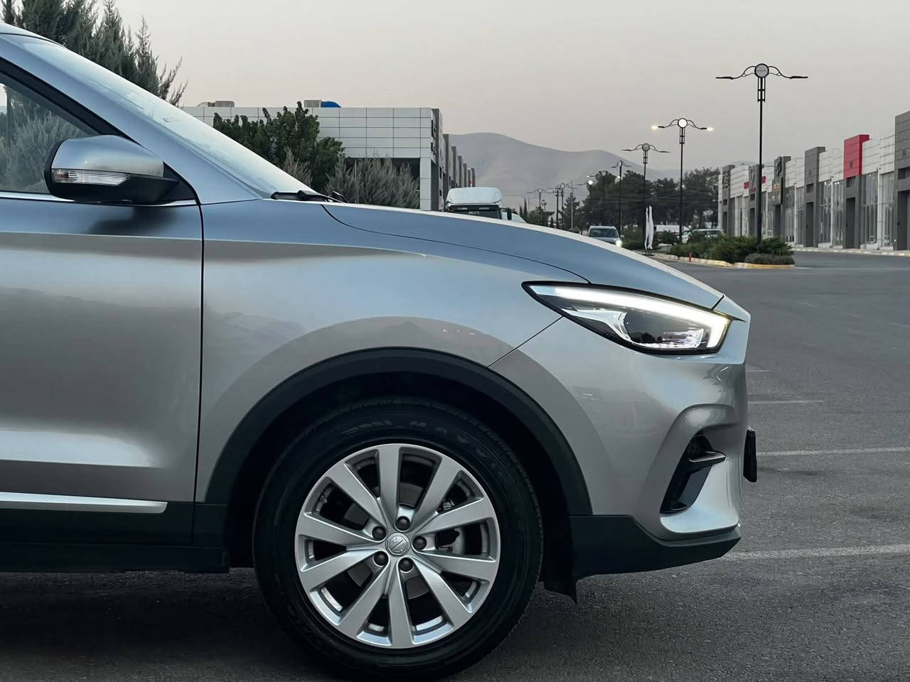 MG ZS 2024 وارد خلیج
مواسەفات کۆمفۆرت
بەصمە و دەرگا بەصمە و بڕێک بەصمە
لایت لید و عەدەسە 
ڕیتایدەر و ئۆتۆ هۆڵد 
شاشە گەورە  سوکان ڤۆلیۆم و تەحدید سورعە
و زۆری تر....... 
سەیارەکە یەک دەستە و بەسفری خۆمان دەرمان کردووە 
١١ هەزار ڕۆیشتووە 

***********
***********

127 گەڵا و مەجالێکی زۆر کەم
