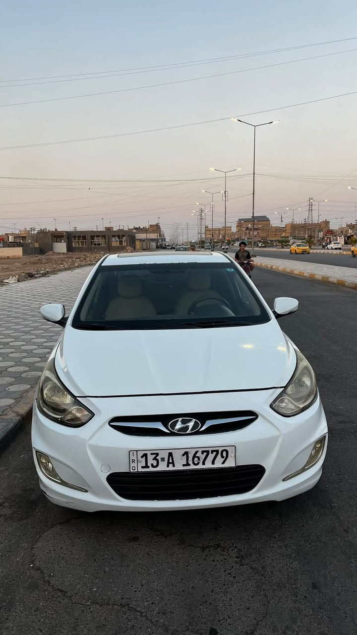 للبيع اكسنت 2015
ضرر تبديل بنيد وبارد بلباب الامامي والجاملغ الخلفي 

باقي السيارة كفالة 

تبريد شغال 

تخم تاير 

الحدادية تعبانة يرادلها تبديل 

السعر 95 
مكان السيارة ميسان العمارة

***********
