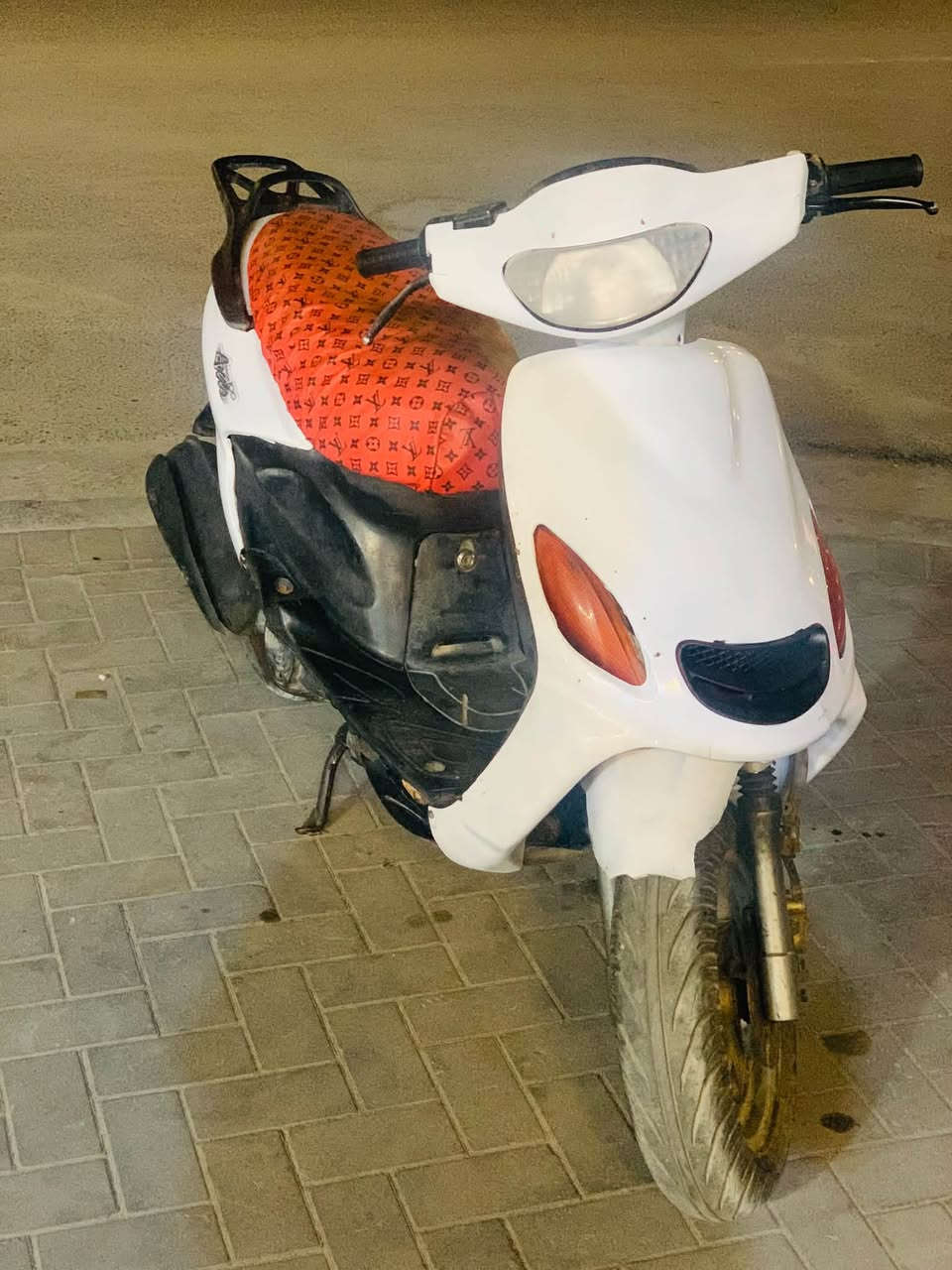 دراجة اكزز مكينة تخبل الكهربائيات شغالة يرادله بس باتري السعر 225 مكاني البصرة الجمهورية الرقم ***********
