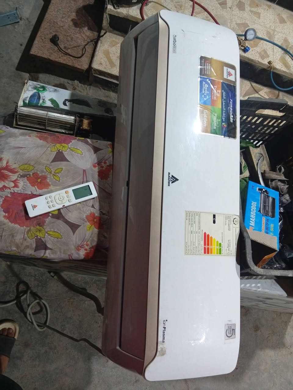 سلام عليكم قطع داخليه نضيفه جدا مبدل صفحت يوات بس ثقيل درجه اوله مشتغلينها سعرها ب125 وأنه بخدمت شراي مكاني بصره تريد هيه وشدها مع قديمه هم ميخالف تريدها بدون شد هم نببعها نضيفه جدن ***********
