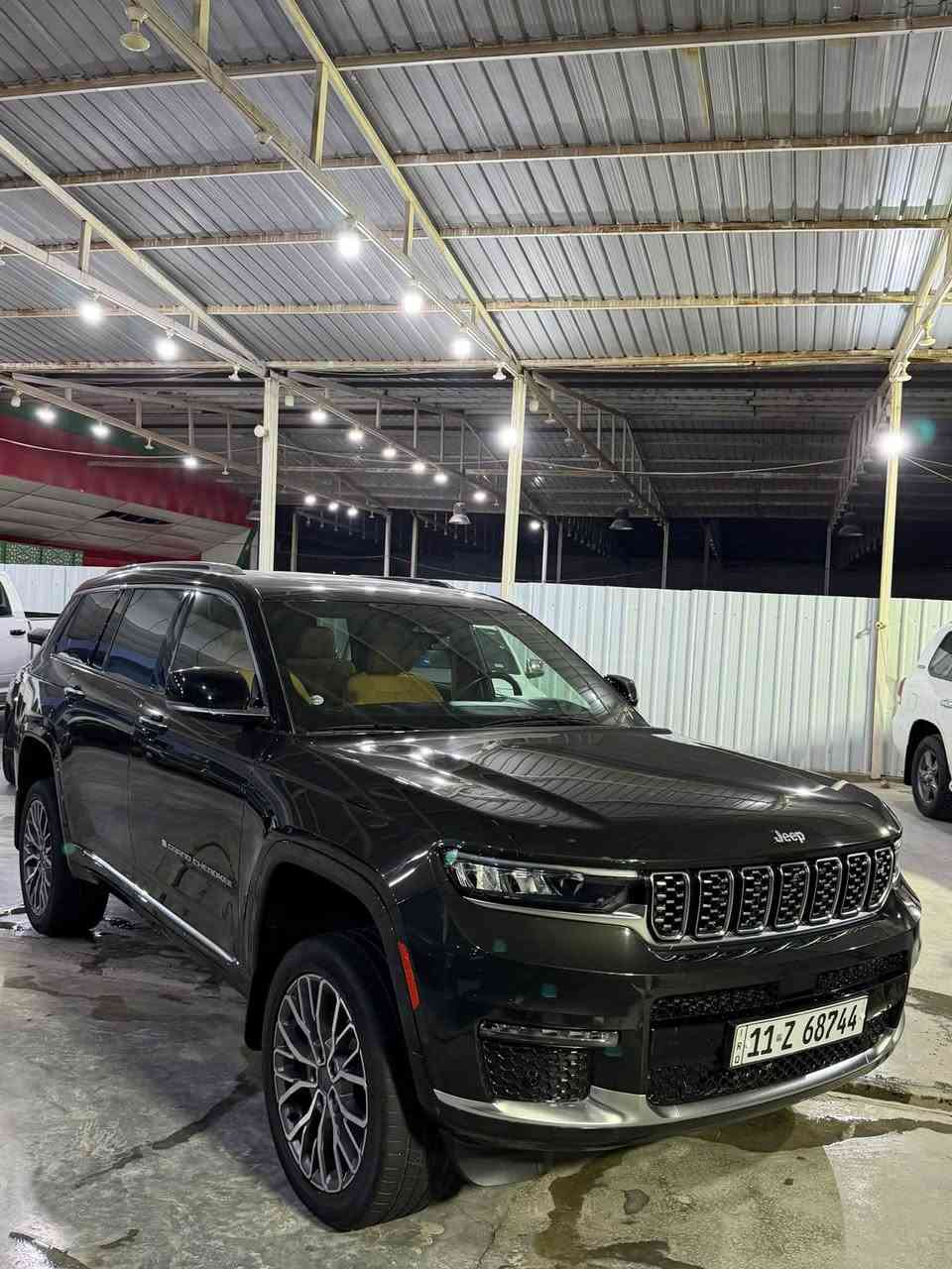 Jeep GRAND CHEROKEE SUMMIT

الضرر 🔴: تقرير مياه امطار 
  المواصفات🟢: 
1.دواخل قرميدي vip
2. تو گلر
3.شاشه كبيره
4.ويل قياس 21
5. بانوراما 
6.كامره حراريه 
7.كامل مواصفات 
8.مساج 
٠ بعد هواي  السومت معروفه

❌✅ السياره حره بغداد تحويل ثاني يوم كامله من كلشي وجاهزه 
للاستفسار 
***********خط 
*********** واتساب
