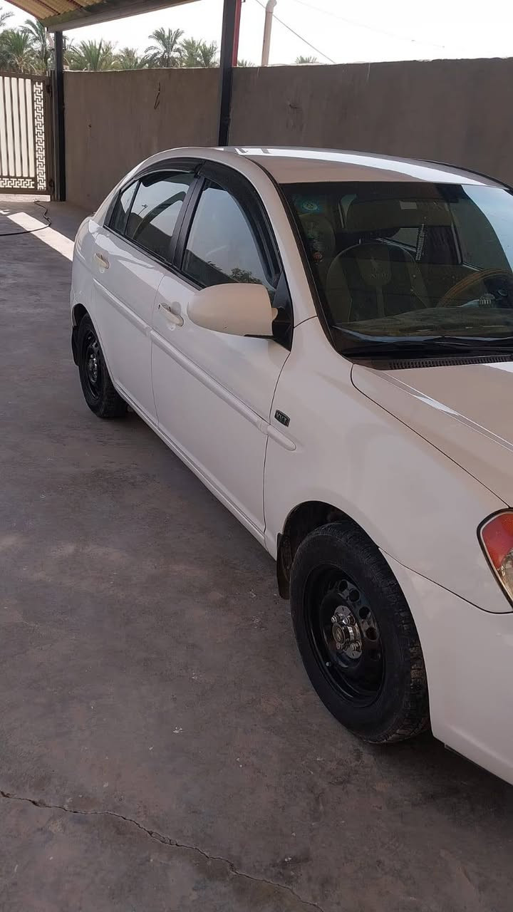 سلام عليكم سياره اكسنت للبيع وارد امريكي 2008 رقم بغداد انكليزي بأسمي شاشه كامره تحكمات استيرن  مري شفط حساسات خلفيه محرك 1600دوش مدوشمه كامل تبريد ثلج السيارة جاهزه اي نقص مابيهه السعر 88وبيها مجال مكاني بغداد الدوره البعيثه رقم صاحبها ***********
