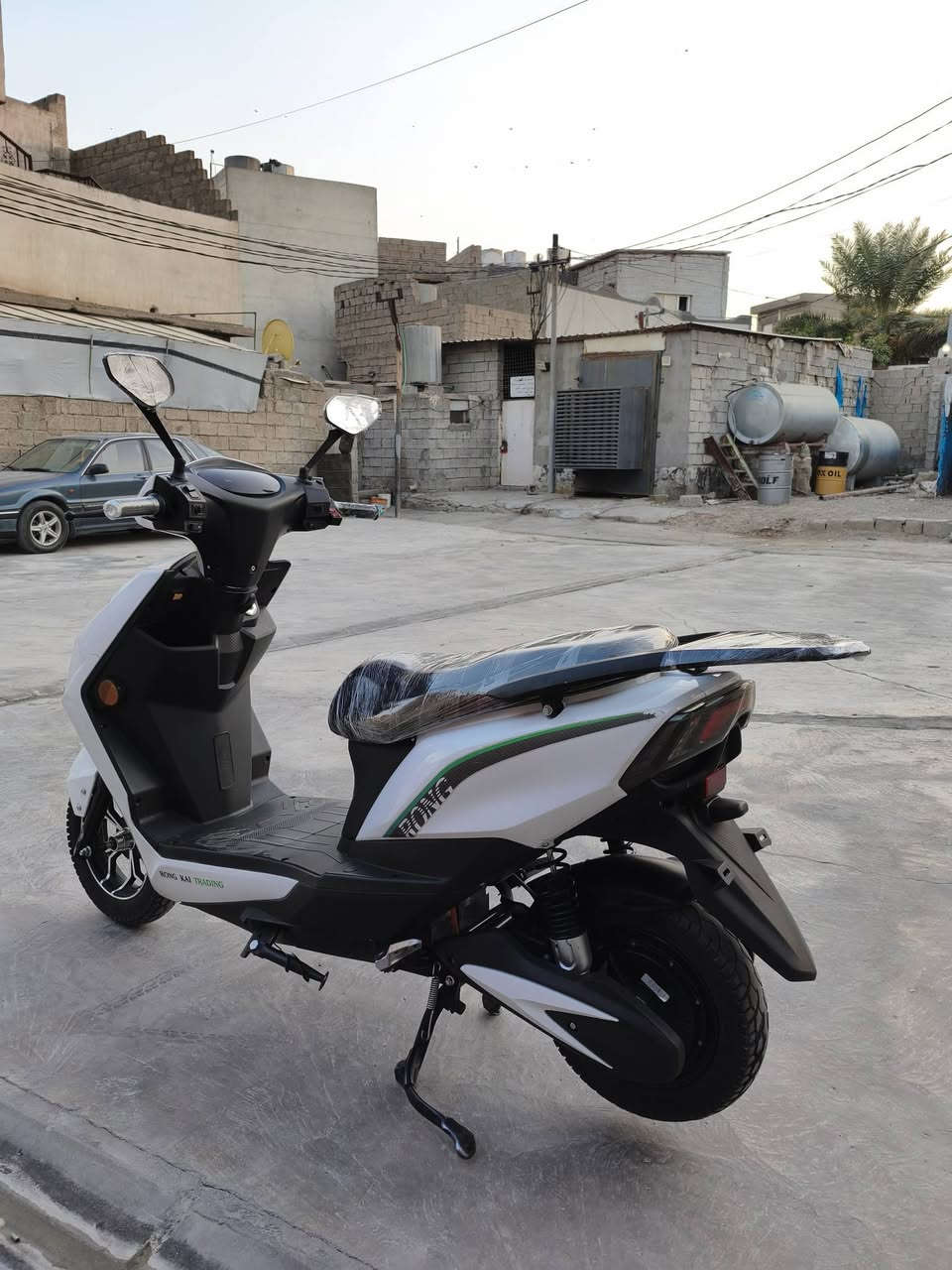 ماطور شحن 2025
سكنس RONG
6بطاريات كبير شرط فحص 
تشغيل عن بعد 
تايرات اثنين نضيف 
نضام R
اربع نمر 
كهربائيات كله شغال 
سعر 650بي مجال 
عنوان ديالى جلولاء 
***********
