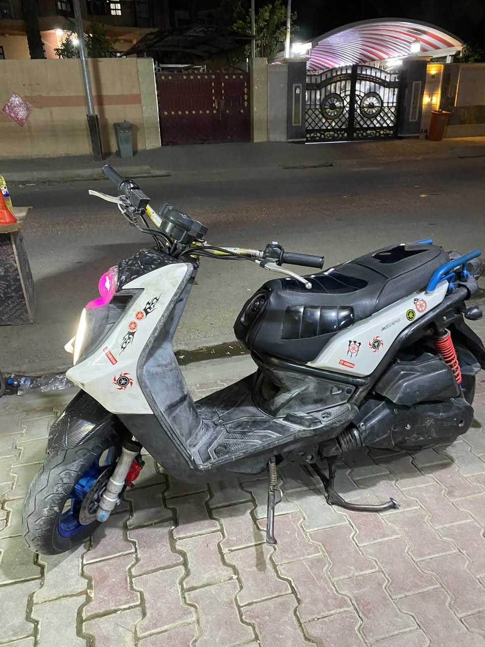 للبيع سكنس جبلي
دراجه كامله مابيها اي نقص 
كهربائيات كامله 
تايرات جدد
سكان رياضي 
دراجه مرتبه ومتعوب عليها 
مكينه خرسه 
***********
