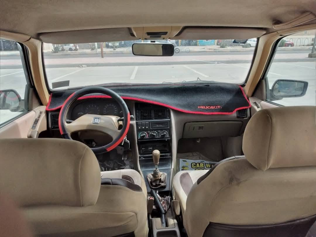 للبيع بيجو .405 2009 محرك جديد مكفوله سياره سعر 30 ورقه وبيه مجال .
مكان النجف الاشرف .***********.
