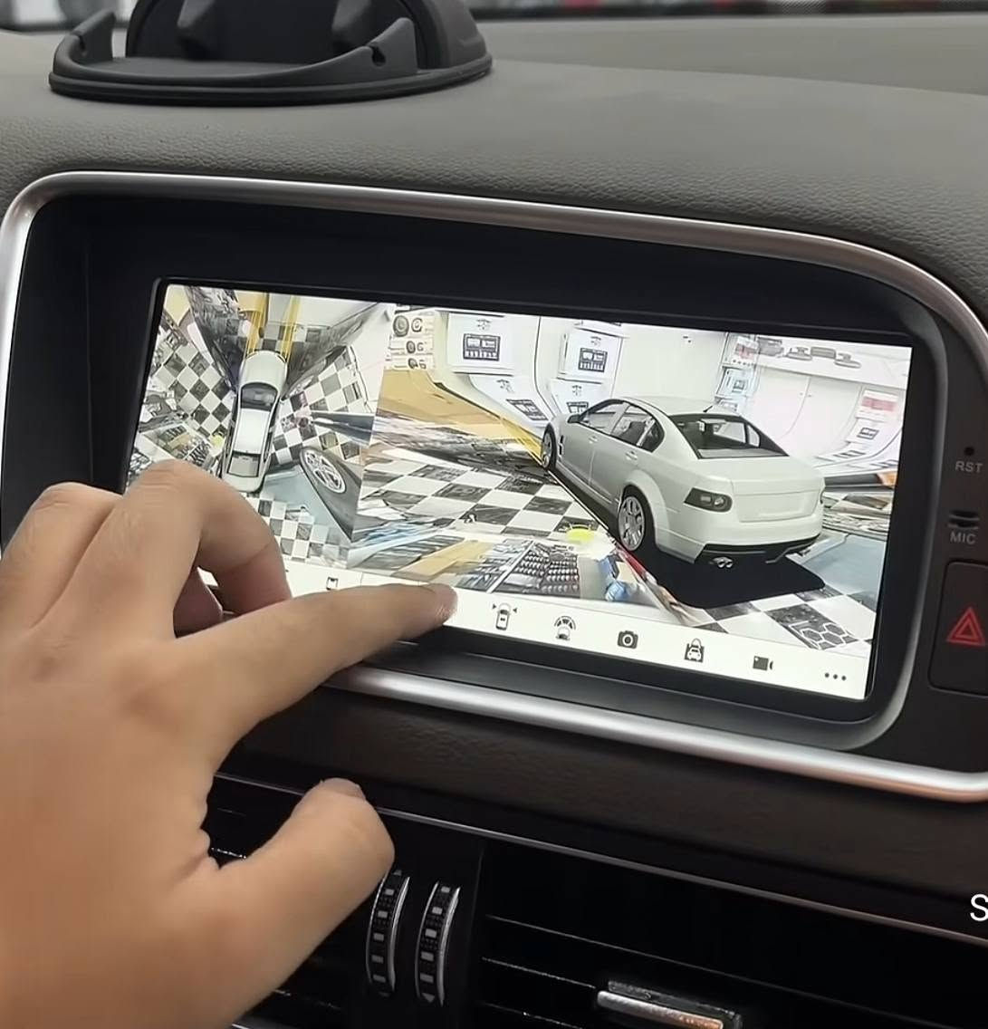 أودي Q5 ٢٠٠٩–٢٠١٧ • شاشة ٨.٩ إنچ • CarPlay لاسلكي