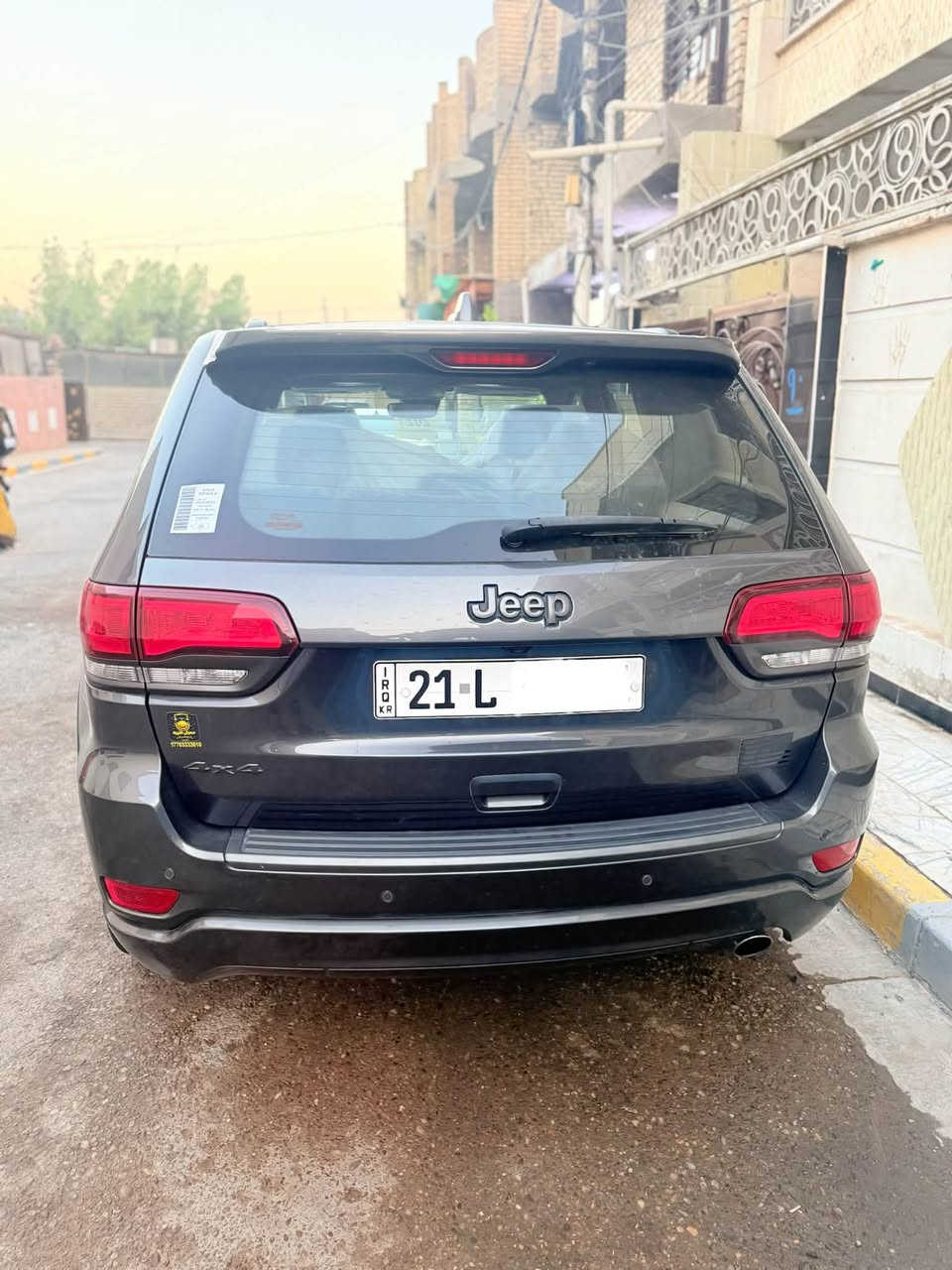 سلام عليكم  
بسعر البلاش البلاش ب173 وبيه مجال الشراي يدلل 
جيب 2021  مختمه 80 يعني فول مواصفات حتى لأدار
السياره بيه ثلاث قطع فقط السياره جاهزه من كول النواحي الكير والمحرك كفاله من الفتح 
السياره جديده كلش والسياره ماشيه 76 الف 
السياره فول الفول مختمه حتى الكشنات مختمه ثمانينيه 
يعني فول وجاهزه من كول النواحي 
الكير والمحرك والصدر والتبريد كفاله 
وشرط الفحص السياره جديده كلش 
وجاهزه مجهزه السياره تخم تاير جديد ويل كب جديد 
السياره مابيه نقص ابد ابد وحتى مدوشمه لايلون ويعني ما تصرف ولا ربع السياره كامله من كول النواحي 
السياره رقم سليمانيه الجديد انكليزي 
باسمي تريد وكاله او تحويل ثاني يوم 
السياره مكانه بغداد المشتل 
والسعر بلاش البلاش ب173 وبيه مجال حك الجيه والعمله *********** مؤمل حسين
