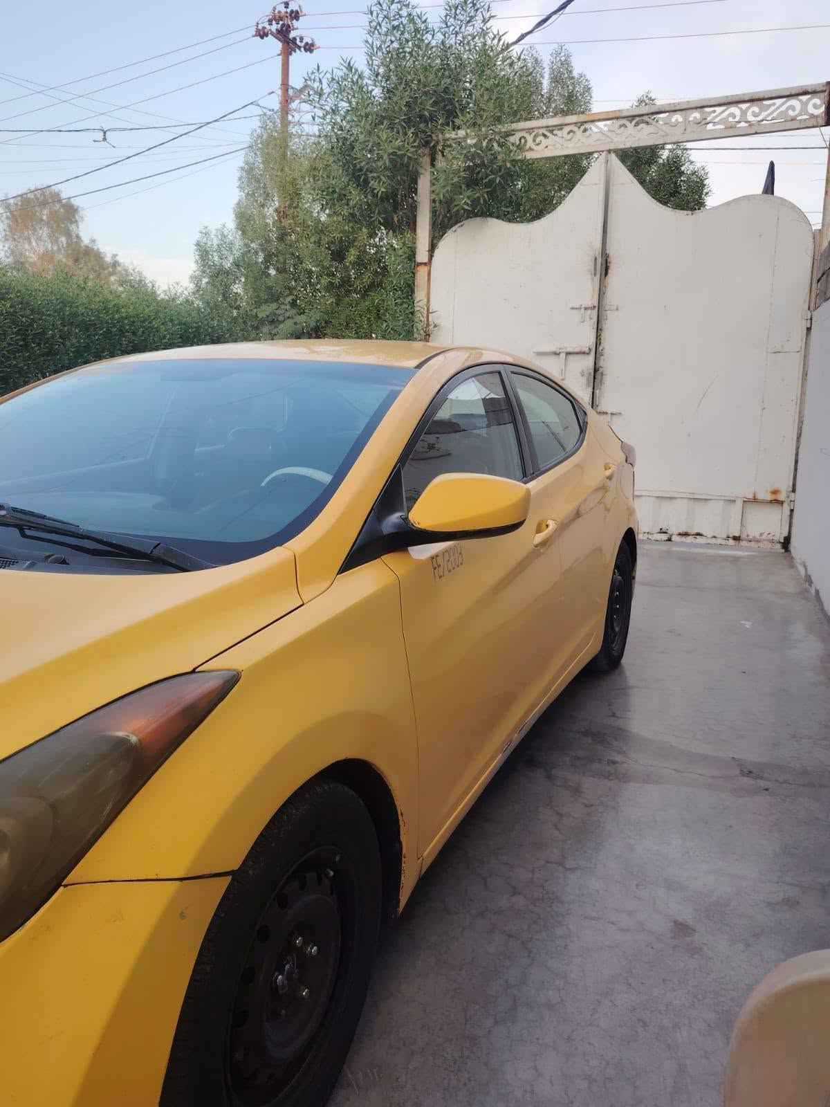 النترة مضلع موديل ١٢  تخم تاير كير مكينة مكفولات تبريد ثلج صدر جديد جديد سيارة ما بيهة تبديل ضاربتهة من مريكة قبق جنطة مصلح نفسة سيارة ما بيهة نقص برغي بيهة تلاحضات بسيطة حيل سيارة بسمي سنوية جديدة السعر ٨٥ بيهة مجال  مكاني واسط صويرة***********
