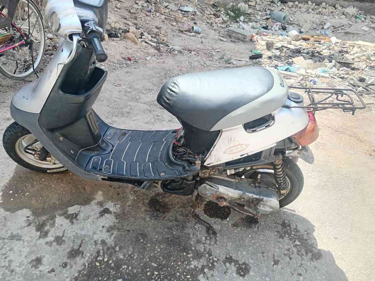 سلام عليكم دراجه بطه للبيع الدراجه امجفته استوه صار عشر تيام من جفتته نضيفه اوسرعه ناعمه الاستفسار عل رقم *********** مامتواجت عل فيس
