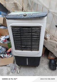 شغالة شرط بس متروكة السعر ٦٠ الف   07511441621