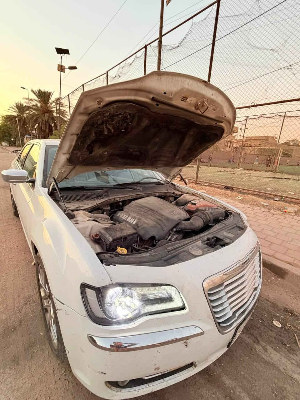 كرايسلر C300
موديل 2014 

رقم بغداد 

وارد كندي 

السيارة محرك 5700 هيمي 

8 سلندر حادثها موضح بل صورة 

السيارة نضيفة للبيع 

مكان السيارة مدينة الصدر 

السعر 155 

***********
