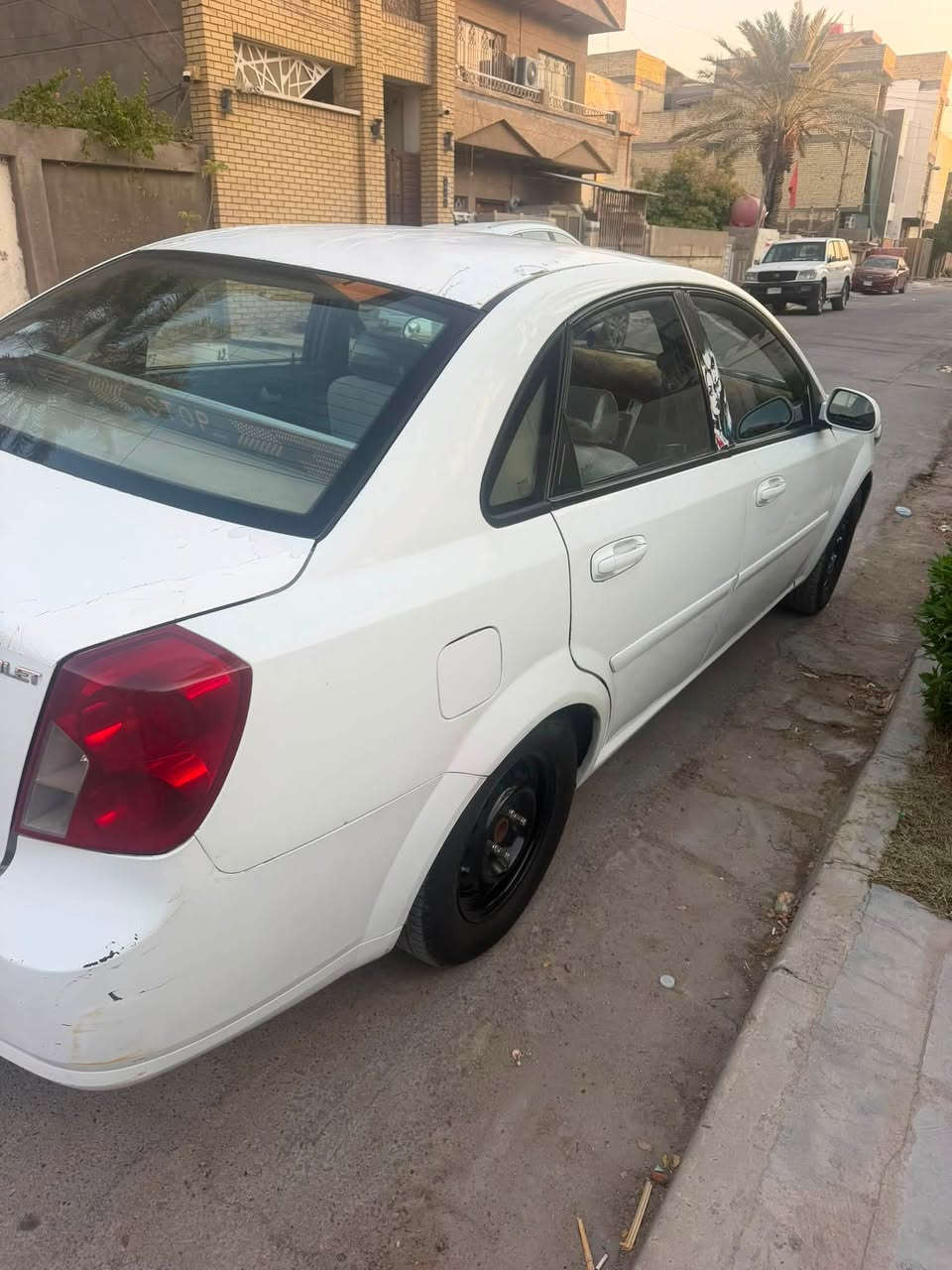 السلام عليكم اوبترا موديل 2012 رقم بغداد سيارة جاهزة بيه 4 قطع صبغ ابيع حزام سعرها 70 ورقة قفل تخم تاير جديد صدر جديد تبريد ثلج مكان السيارة جميلة شارع خير الله ***********
