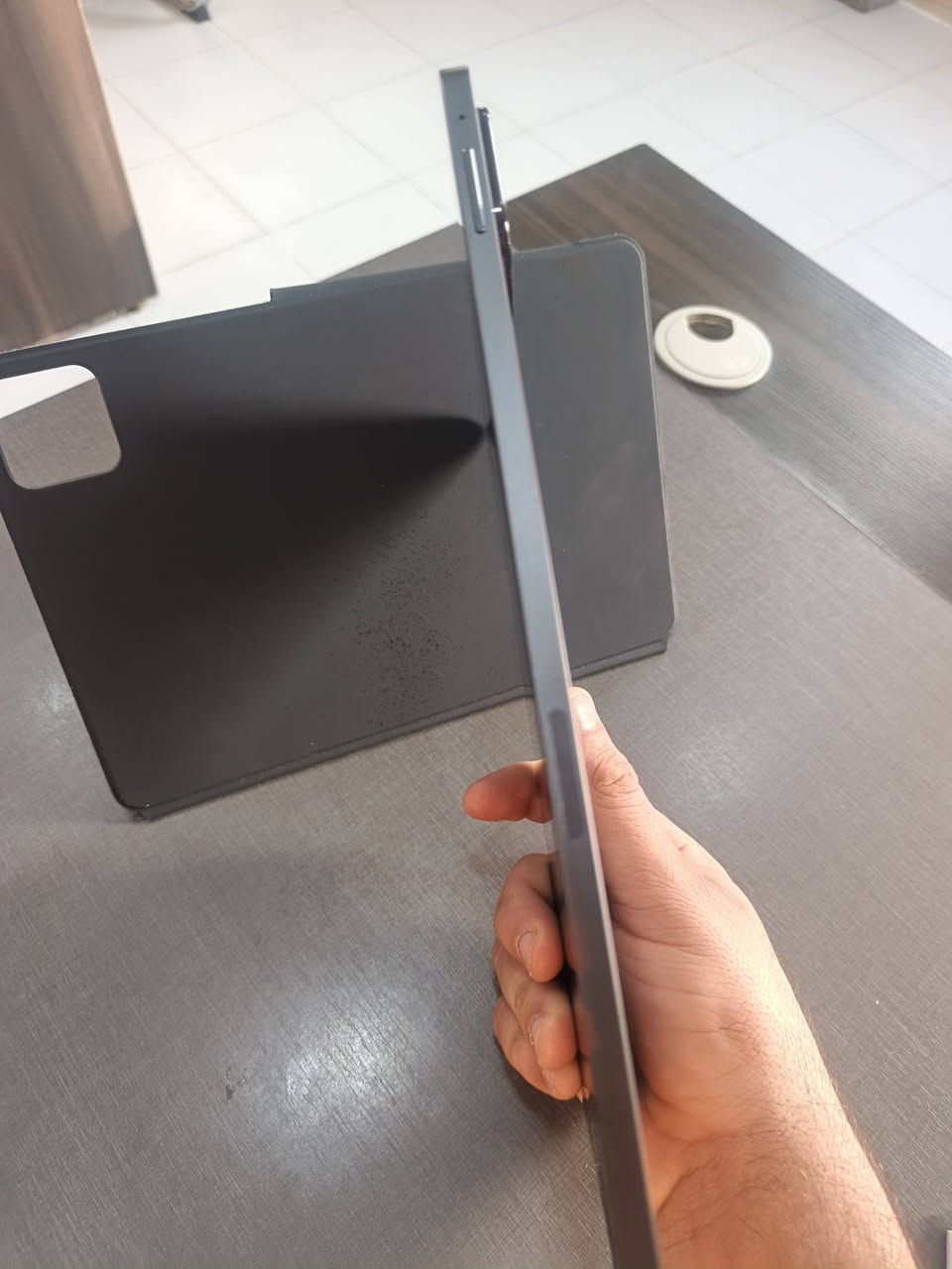 للبيع تابلت Xiaomi Pad 7 Pro
المواصفات:
الذاكرة: 256GB 
النظام: HyperOS 3.0.303.0 - Android 16

 نضيف 100% مابي شخط صارله ٤ اشهر من شتريته بعده ب ضمان معه كامل ملحقاته
السعر: [700] وبي مجال
***********
