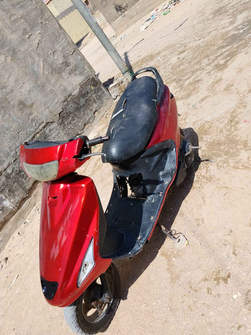 للبيع دراجه فراشة دراجه حلوة شلعة معدل شرط هندر واحد شرط الشغل السعر150 كسر السوك مكاني كربلاء حي الغدير يم الصورة للتصال *********** متواجد واتساب كذالك
