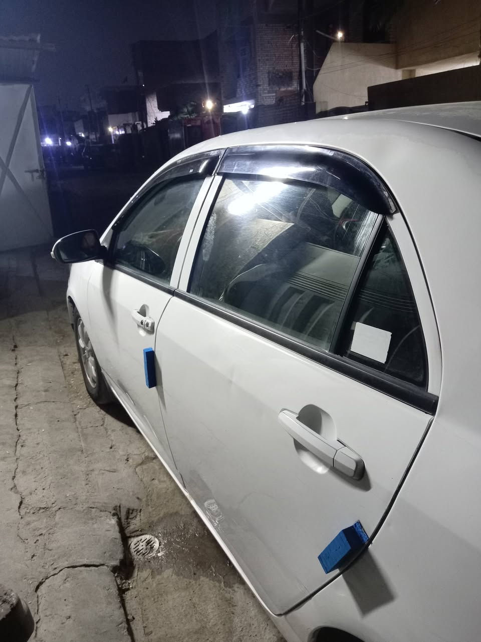 سلام عليكم سياره بي وايدي مديل ١٣سياره خير من الله ناقصه بس كير و غاز مال دبريد و كبل للشارع سياره خير من الله رقمه بغداد و بسمي سعره ٥٠و بيه مجال تصل عليه و بختمتك ***********
