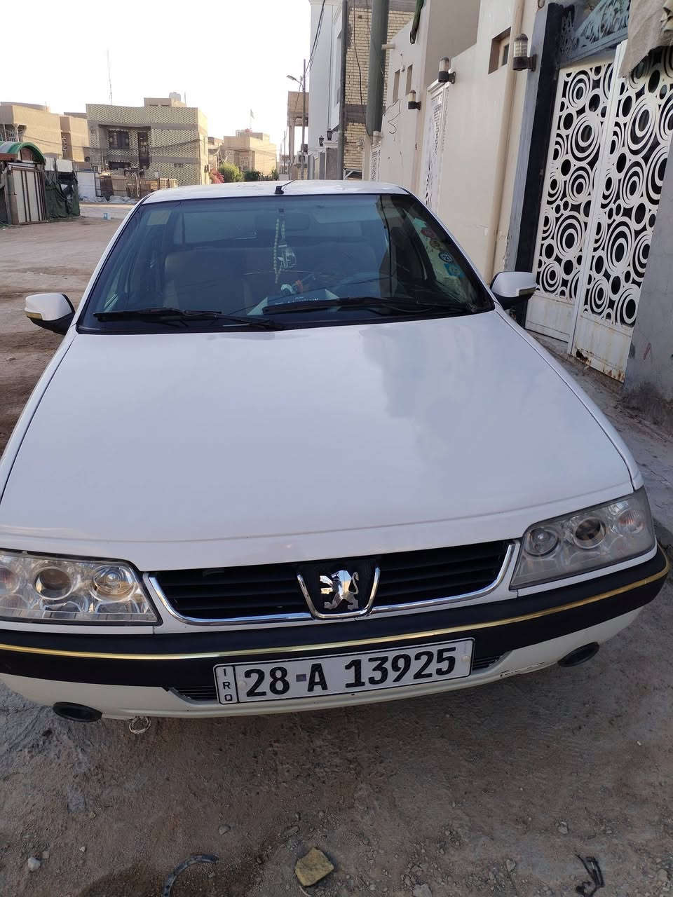 بيجو 405 مديل 12 بيها بنديد مبندل وجاملغ ايمن كير ومحرك عل فحص تخم تاير جديد مكان نجف سنويه 2027 سياره بسمي بيع مستعجل سعر 38 وبيها مجال بصيط للستفسار اتصل ***********
